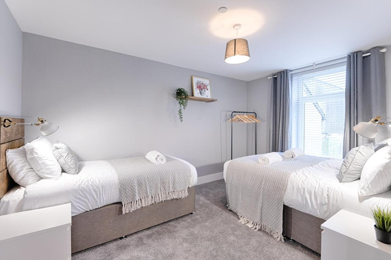 3Rm Flat, Smart Tv'S, Close To All Amenities Ланели Екстериор снимка