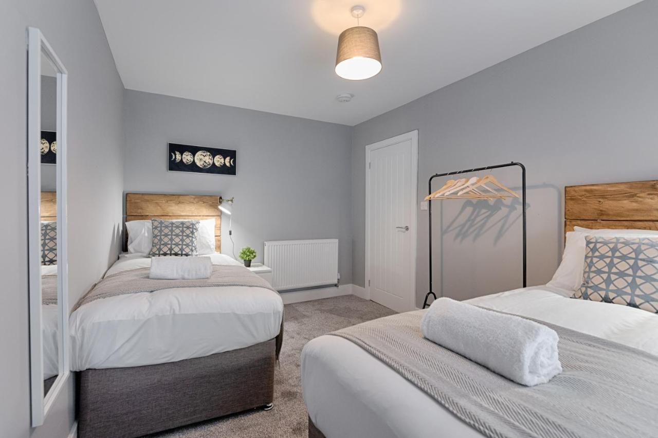 3Rm Flat, Smart Tv'S, Close To All Amenities Ланели Екстериор снимка