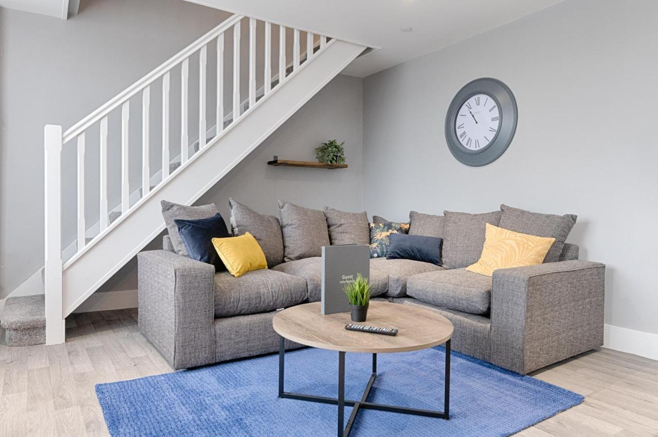 3Rm Flat, Smart Tv'S, Close To All Amenities Ланели Екстериор снимка